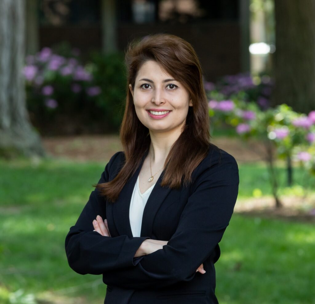 Professor Yasaman Ghasempour